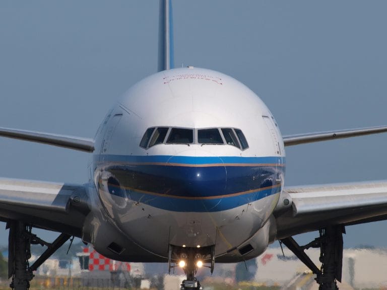 china southern airlines, boeing 777, aircraft-884388.jpg